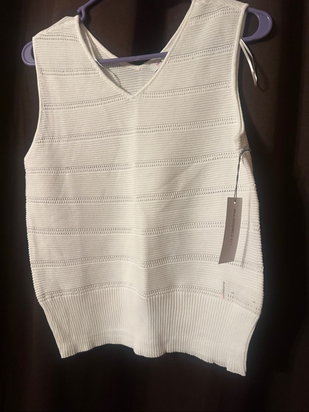 Liz Claiborne Cream Knit Sleeveless sweater vest!